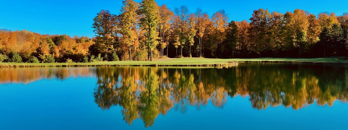 A fall reflection on Hawk's Eye par 3 No 3