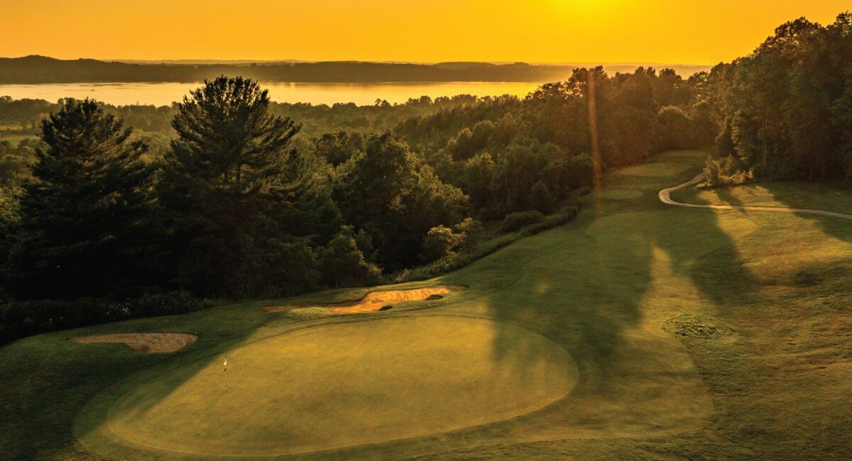 The Legend GC Hole #4 Green with Lake Bellaire