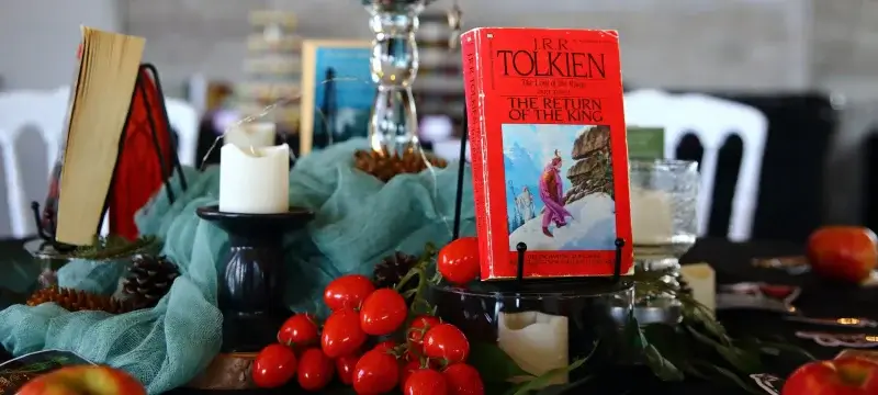 Table decorations for a ball catered to book lovers.